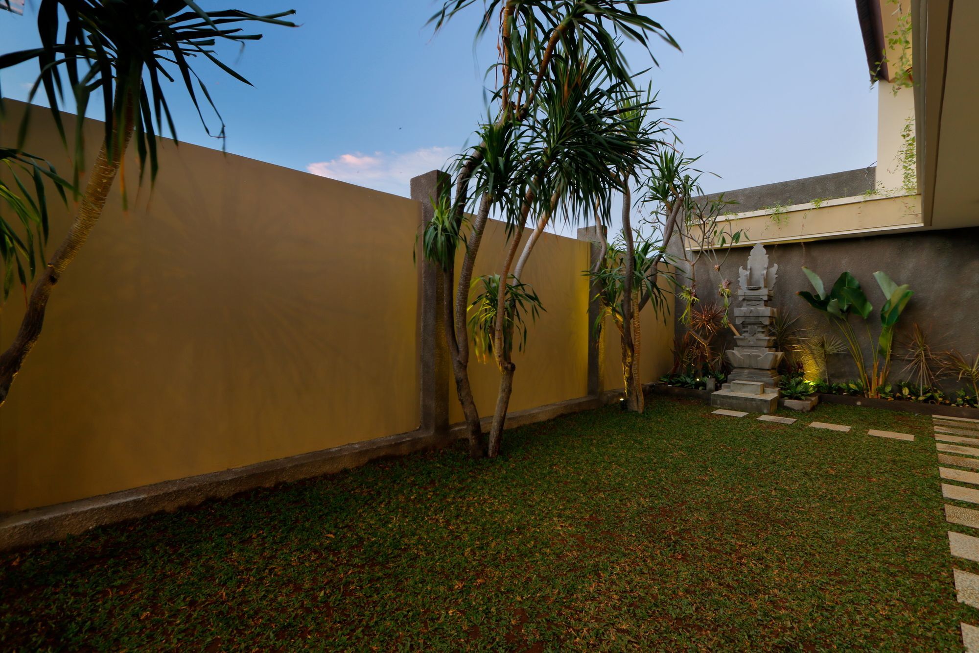 Bed and Breakfast Iconic Bali Living Denpasar Esterno foto